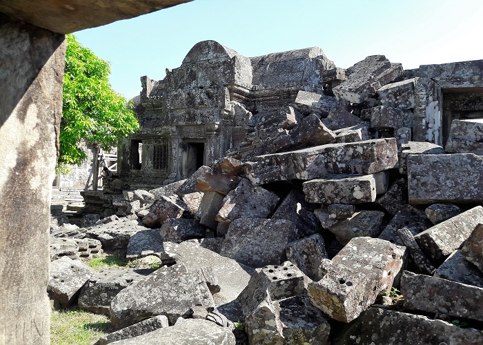 Temple Preah Vihear sanctuaire principal ruines